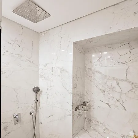 Like A Typical Portuguese House With Private Patio *