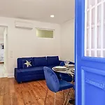 Like A Typical Portuguese House With Private Patio アパート リスボン